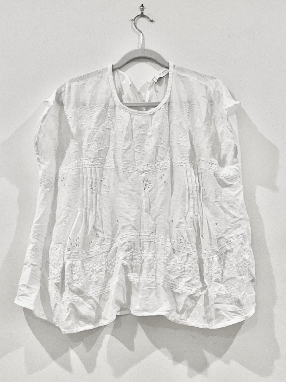 Lucky Brand Embroidered White Cotton Sleeveless Blouse